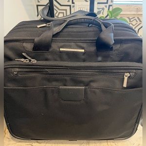 Briggs and Riley carry on travel bag. Great condition.